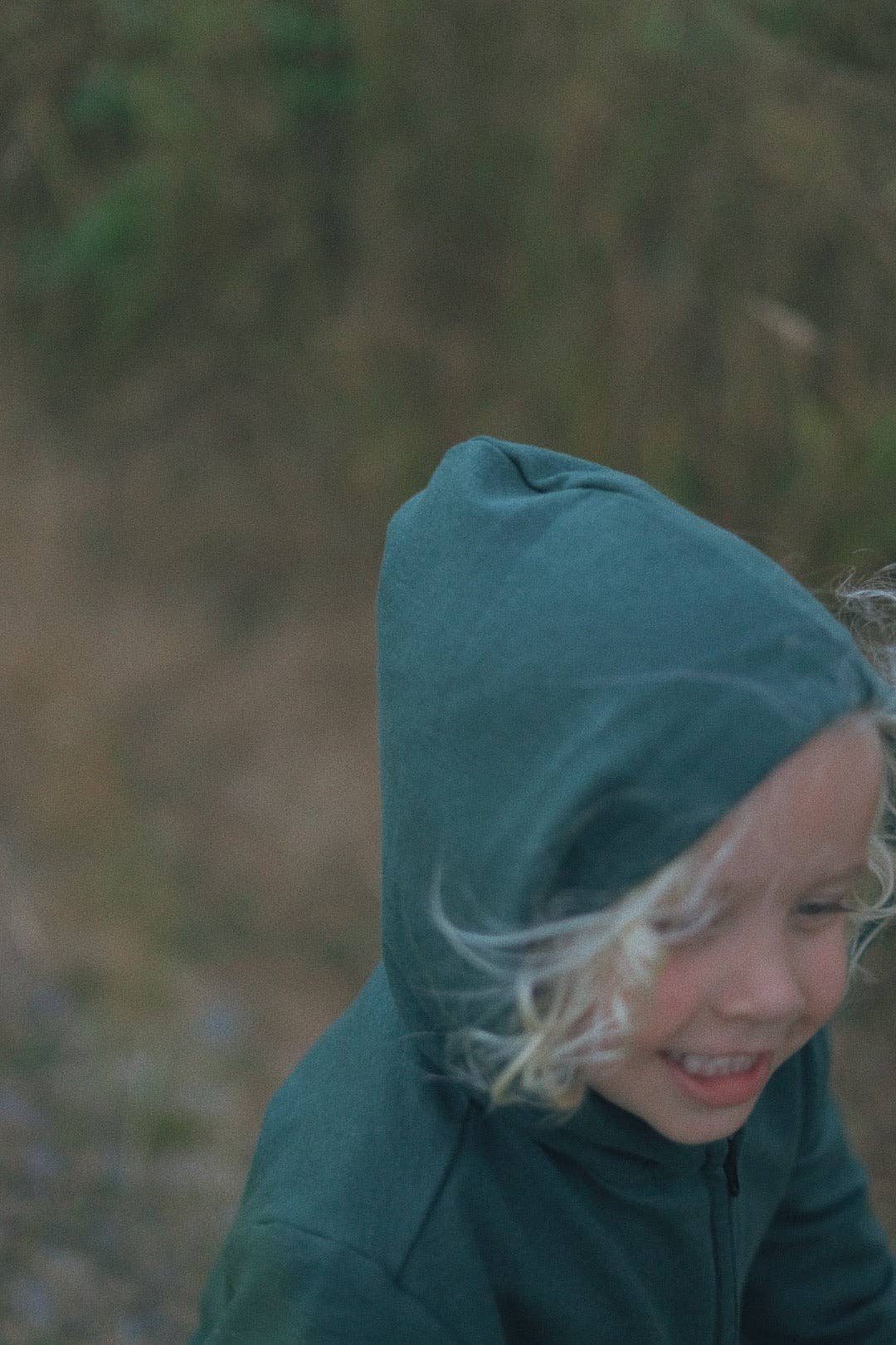 Organic cotton zip up hoodie / Pine