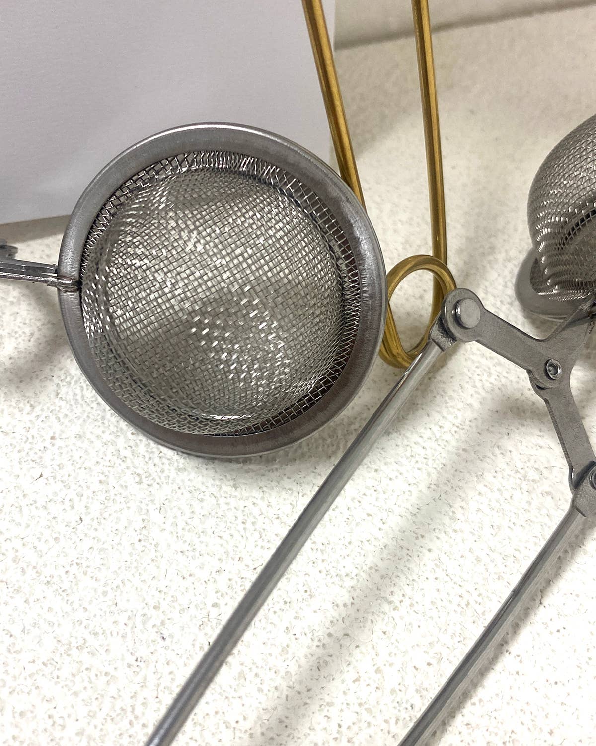 Long Handed Sugar Sifter Dusting Wand: Gold