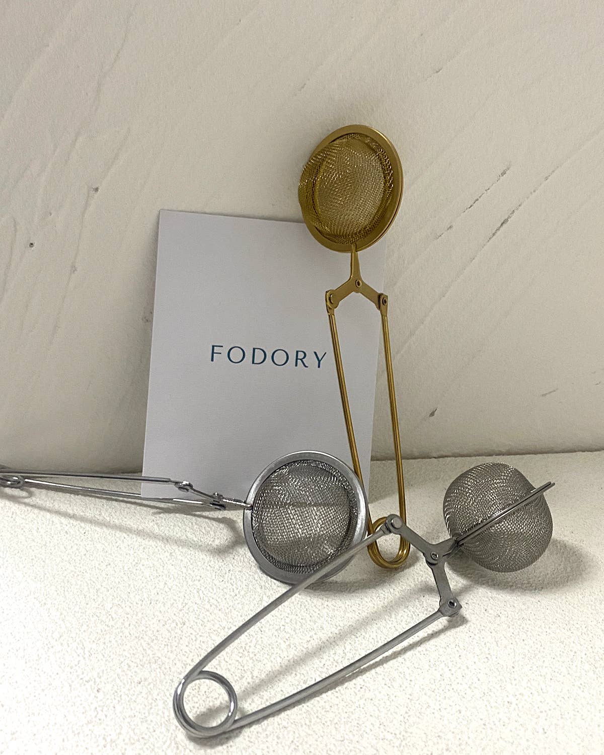 Long Handed Sugar Sifter Dusting Wand: Gold