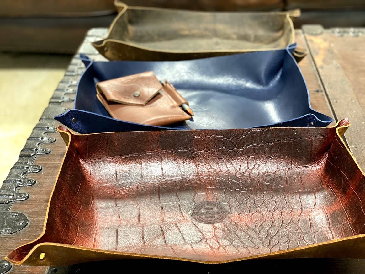 Square Catch all Tray: Mixed Brown Bundle / small