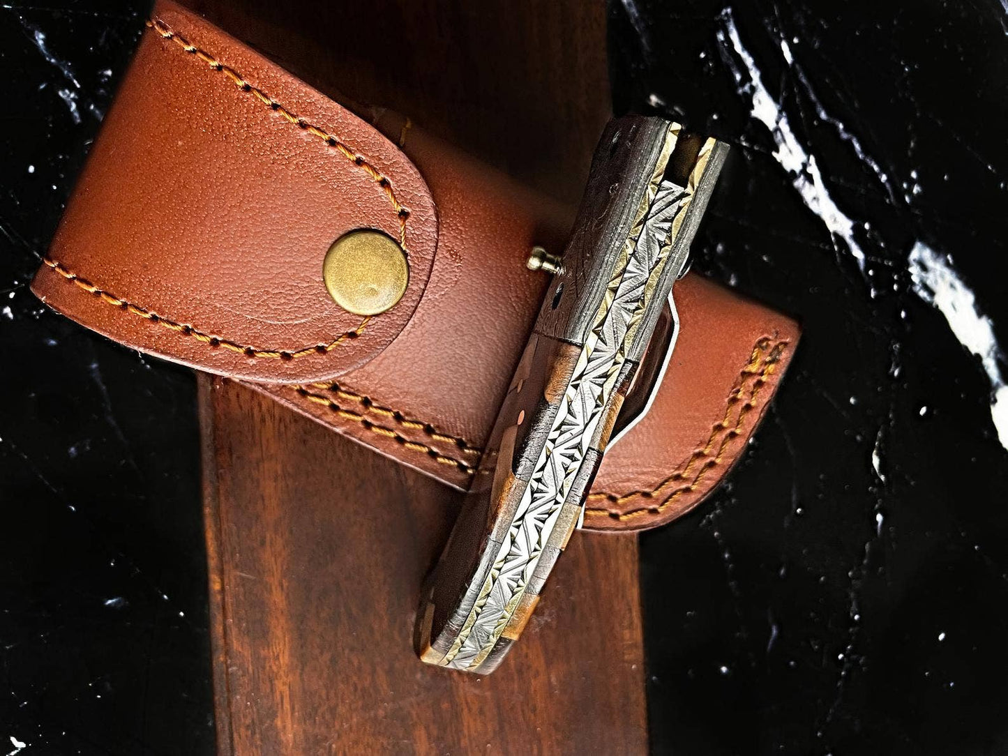 Custom Checkered Titan classico - Raindrop Damascus folding blade/ EDC/ Checkered (Walnut & Olive)