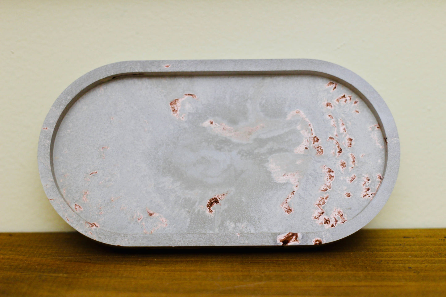 CONCRETE OVAL TRAY