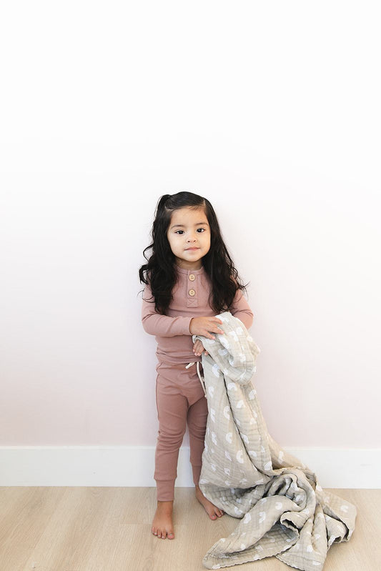 Sand Rainbow Muslin Quilt