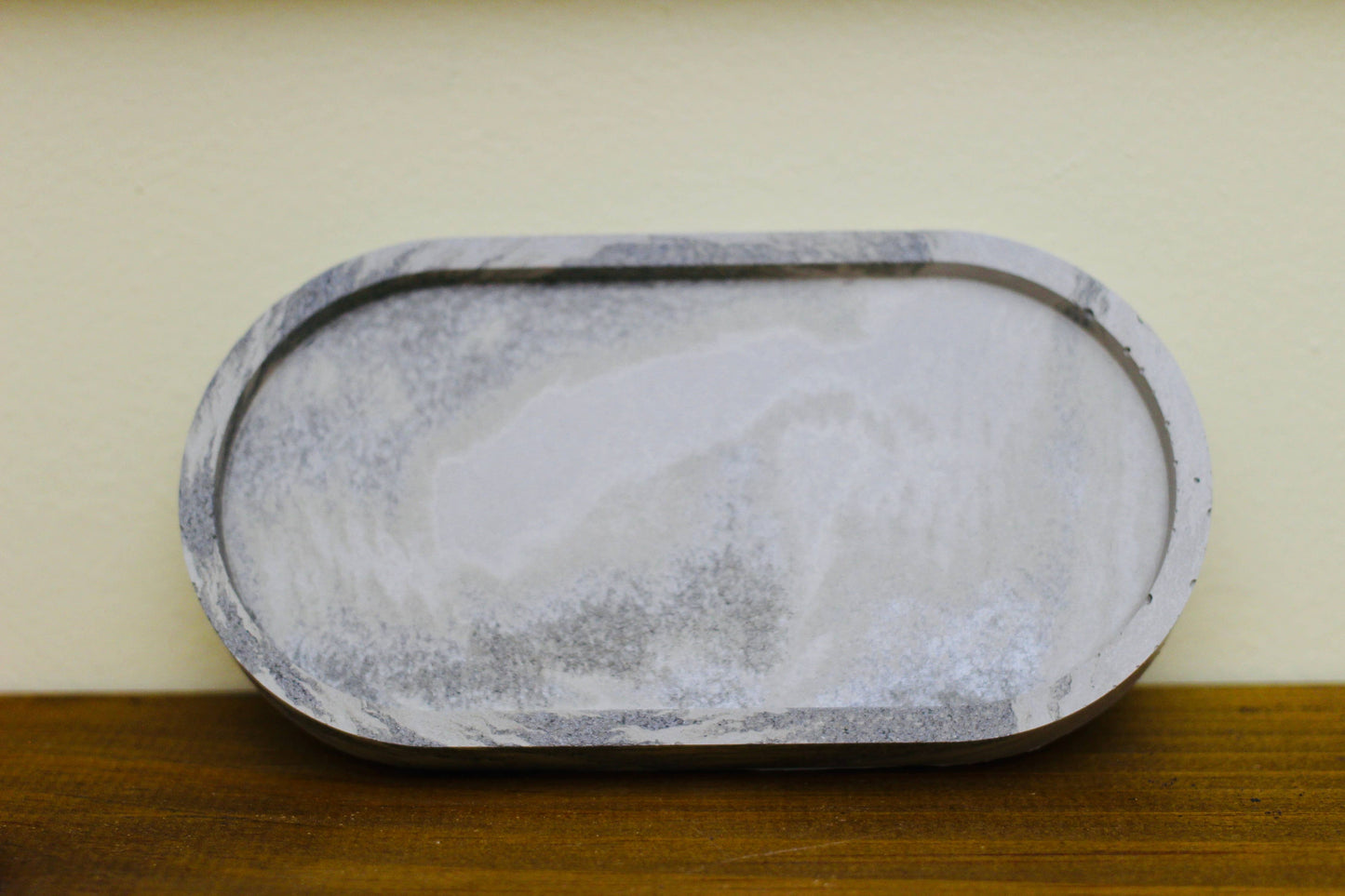 CONCRETE OVAL TRAY