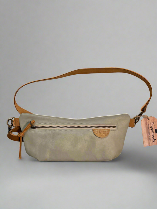 Small Leather Banana Purse - Sage Blue