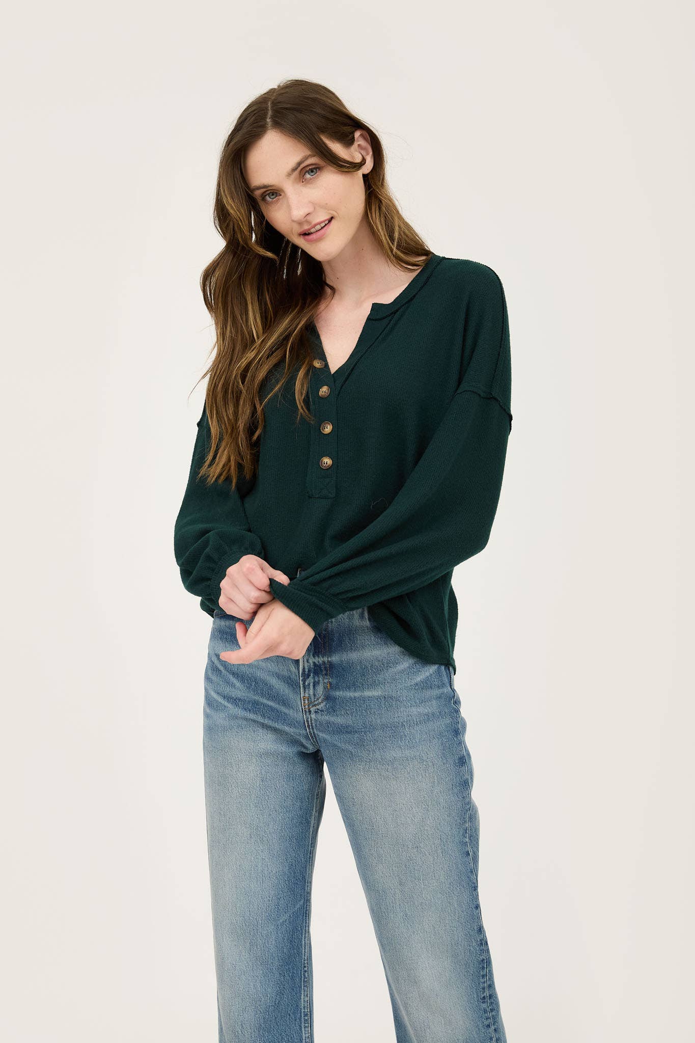 V NECK HALF BUTTON LONG SLEEVE KNIT TOP