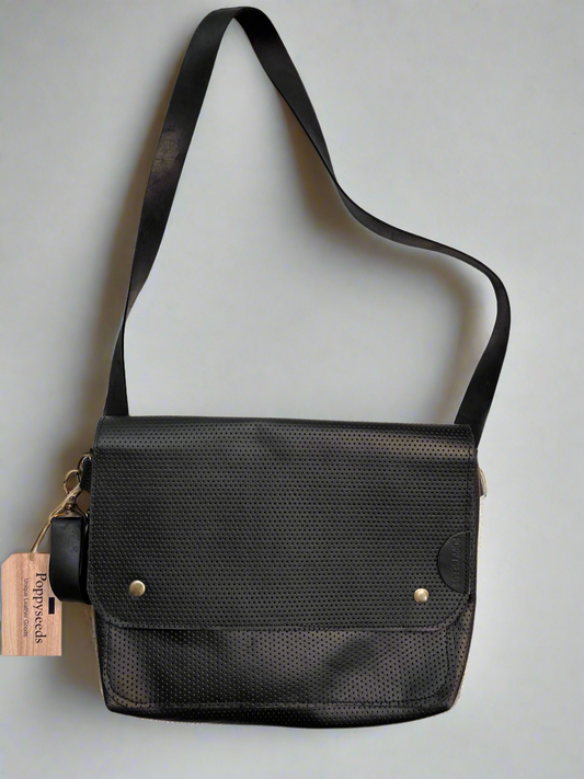 Leather “Messenger” Purse - Black