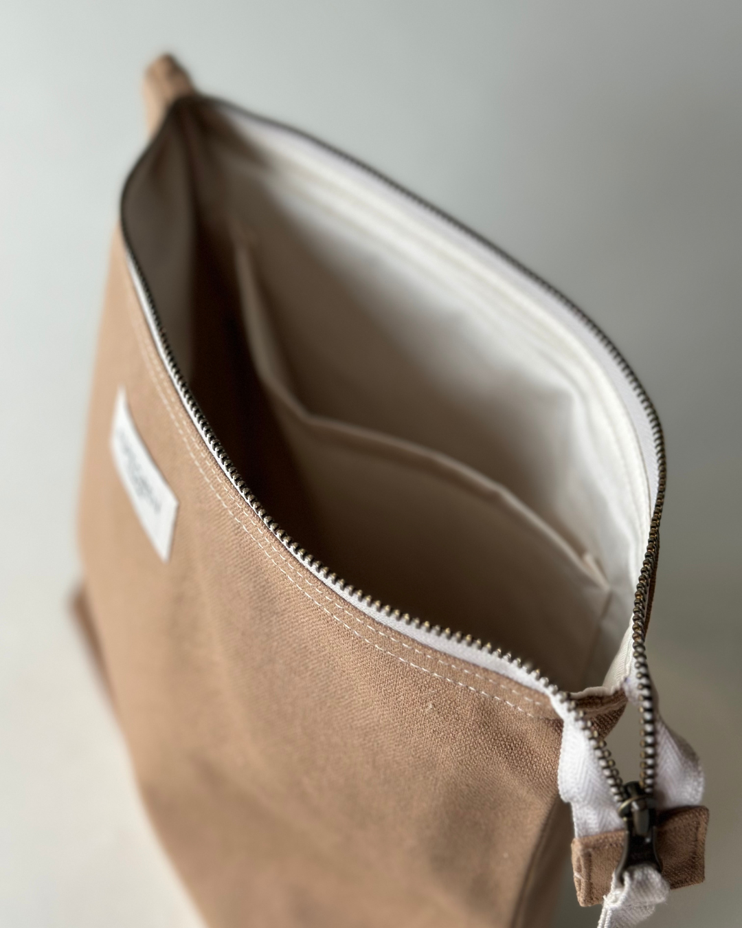 Pouch Case - Toilet Bag - Small - Lark