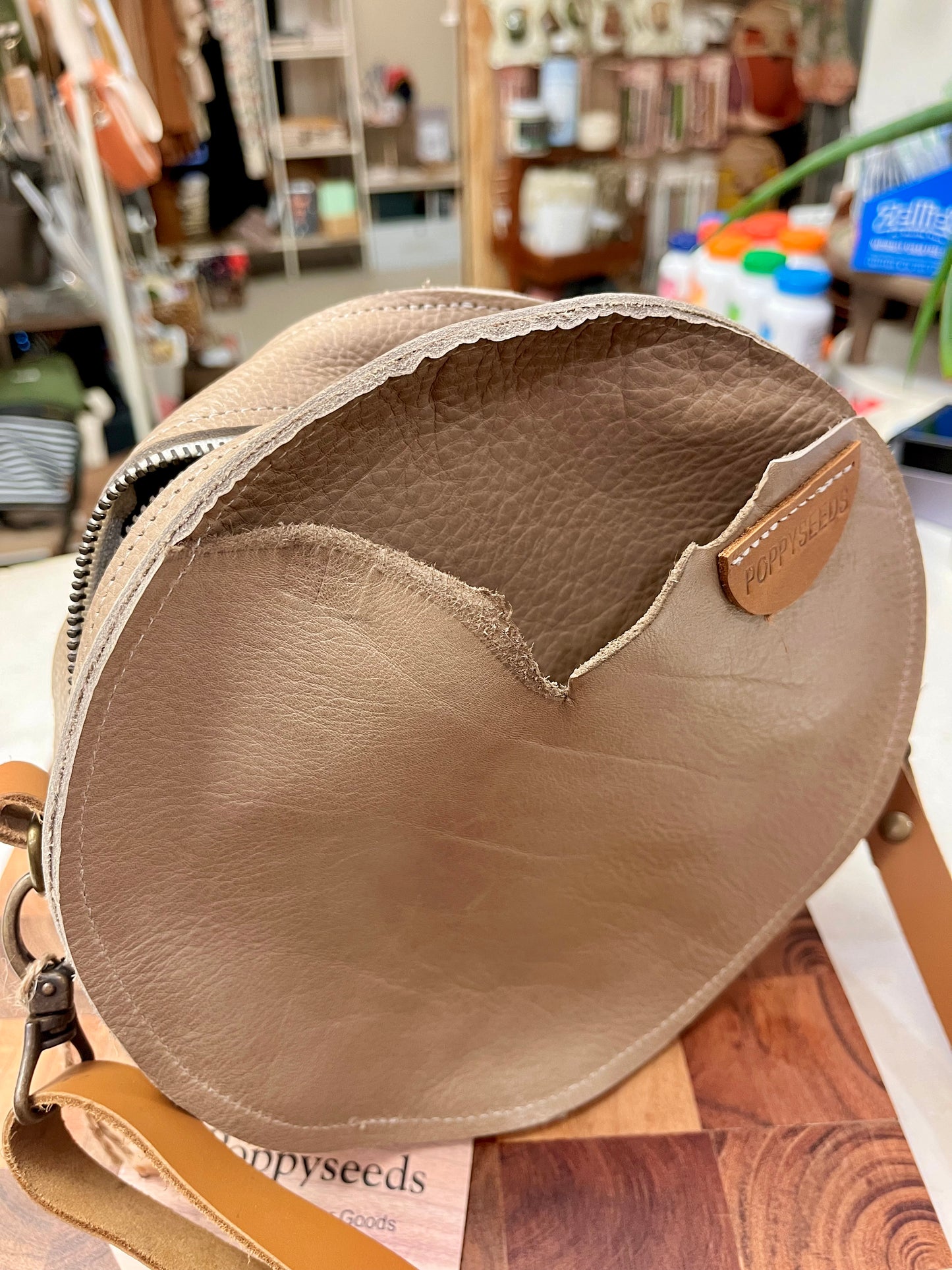 Earthy Round Bag - Beige