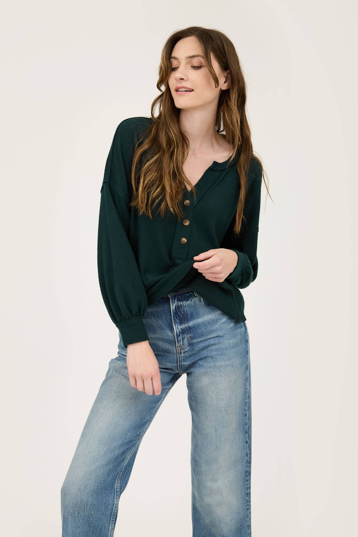 V NECK HALF BUTTON LONG SLEEVE KNIT TOP