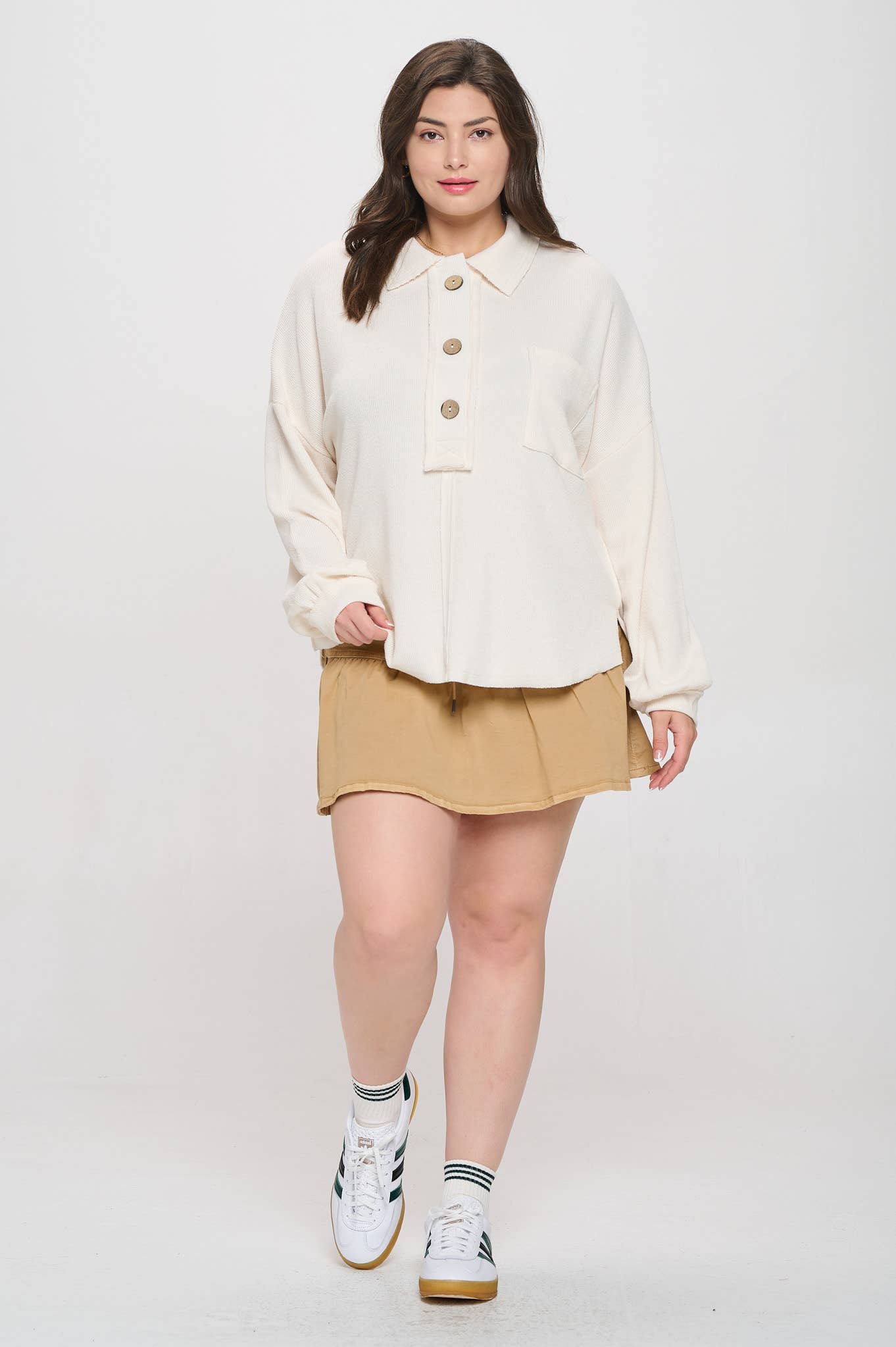 PLUS COLLARED RAW EDGE KNIT TOP